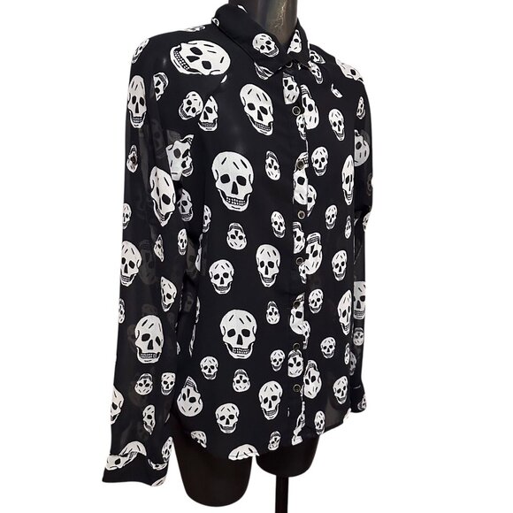 Fun and Flirt Womens S Black Skull Print Sheer Hi-Low Long Sleeve Blouse - Picture 3 of 13